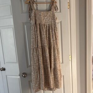 Blu Pepper Beige and White Tie-Shoulder Beach Summer Dress